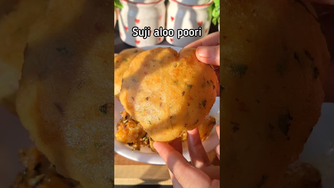 Crispy suji aloo poori recipe 😋❤️❤️....#shorts #recipe #sujipoori #viral #foodshorts #trending