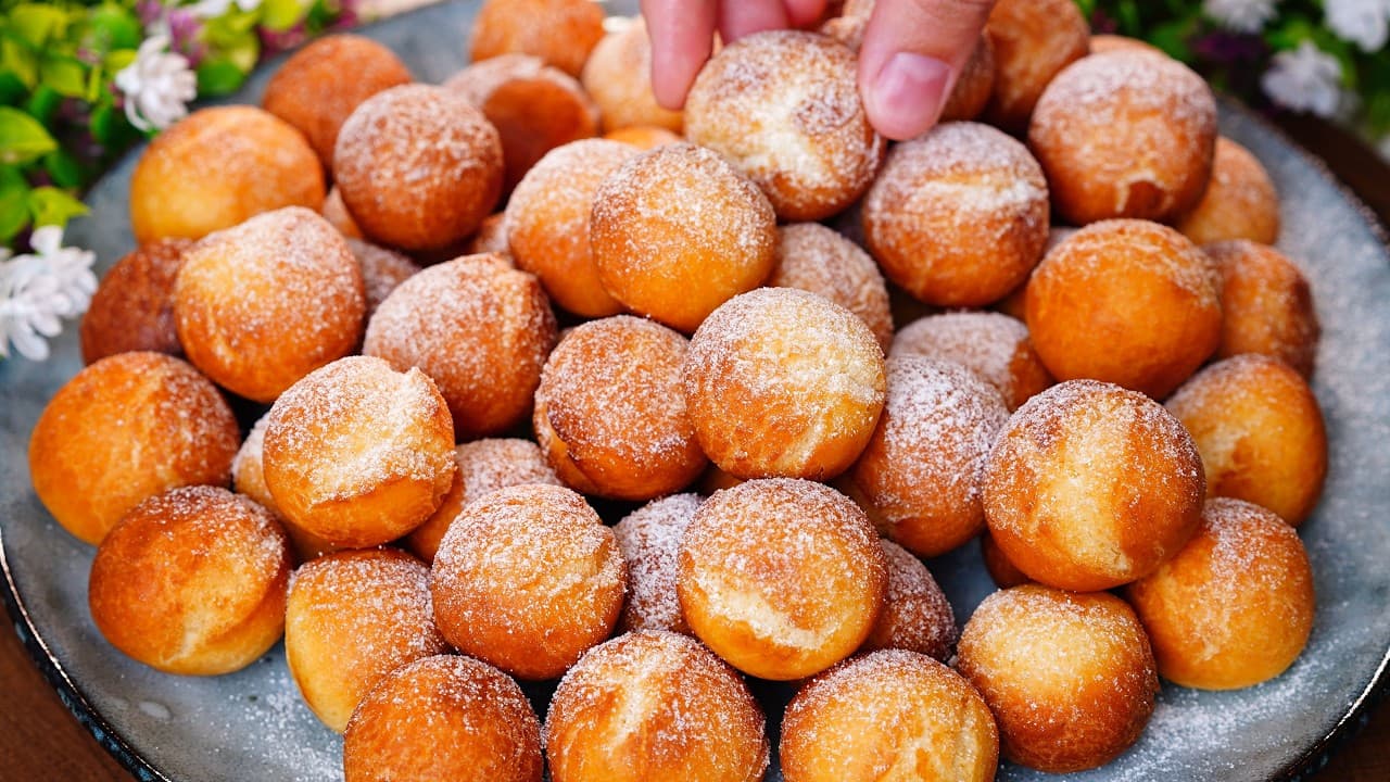 Just Half a Can of Condensed Milk and 5 Minutes! These Donuts Are Addictive!