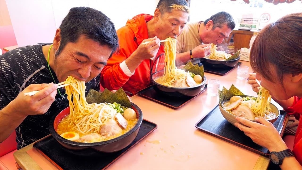 Why Workers Rush to This 24/7 Truck Station for Huge Garlic Ramen and Rice