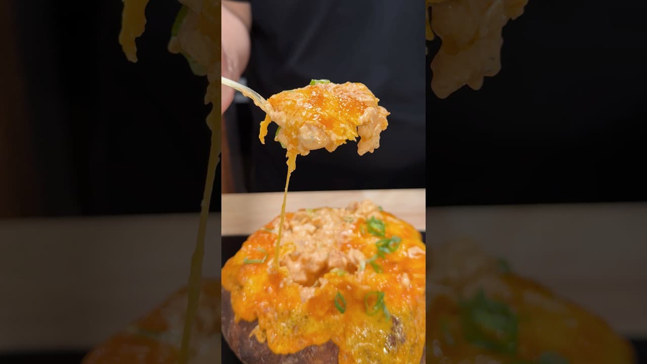 the BEST buffalo chicken dip starts with grilled chicken #bbqshorts