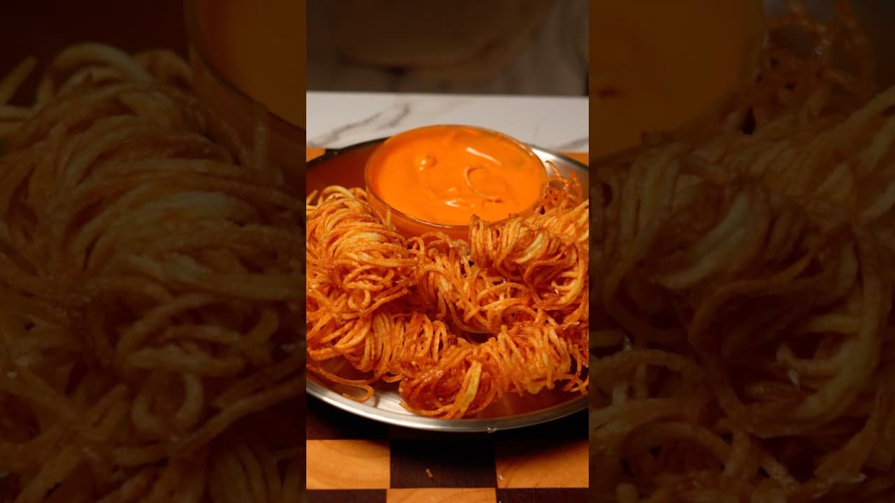 Crispy Potato String Rolls