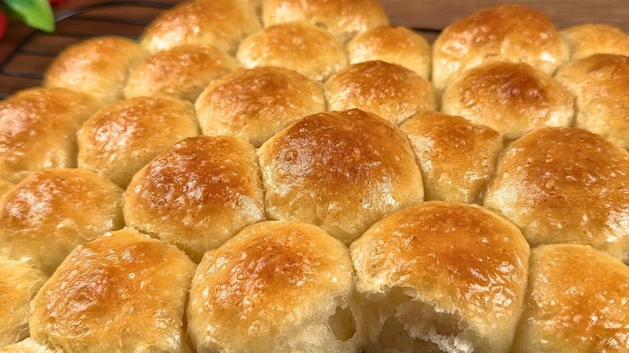 Why didn't I make this sooner? Super soft no-knead bubble bread!