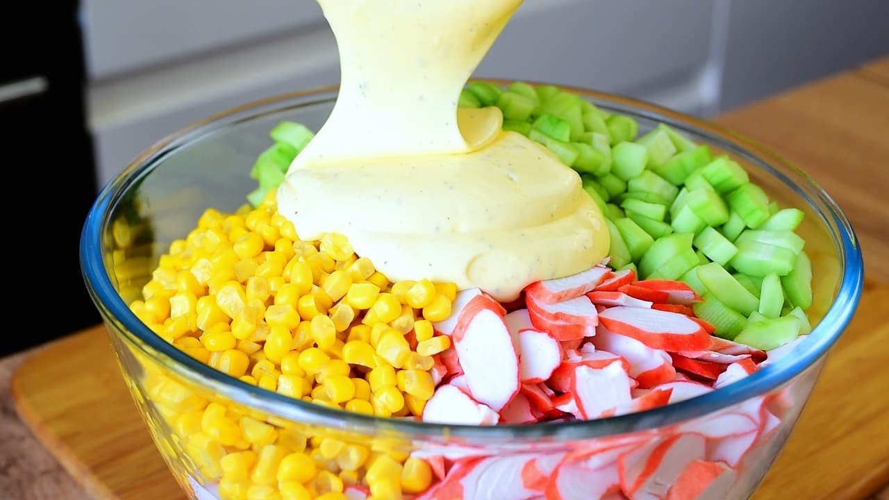 High-Protein Cucumber Salad ๐ฅ Easy Healthy Dinner That Keeps You Full!